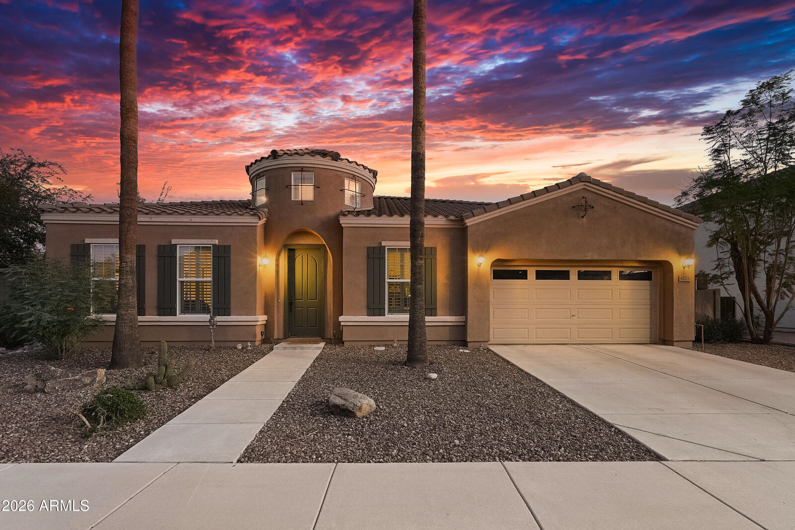 Property Photo:  4221 E Canyon Way E  AZ 85249 