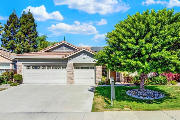 Property Photo:  933 Mulberry Court  CA 94509 