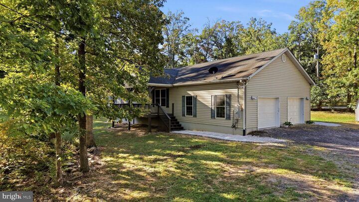 Property Photo:  307 Mountain Falls Boulevard  VA 22602 