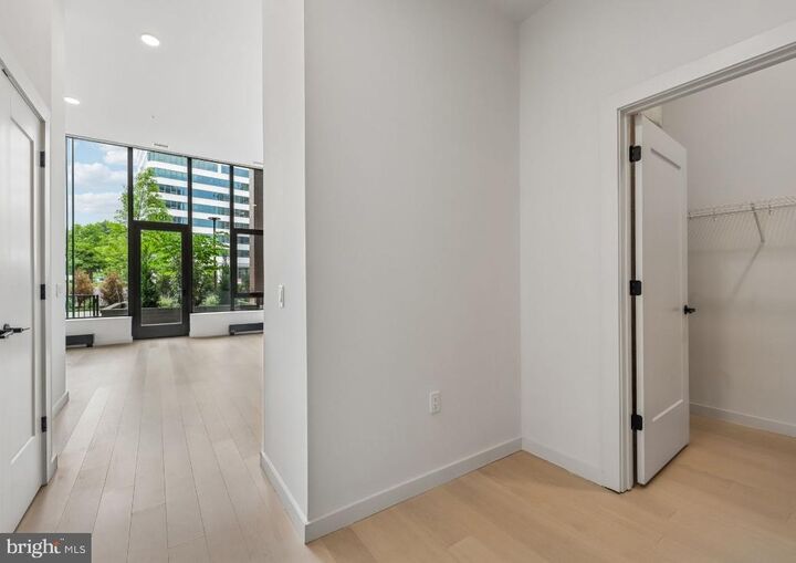 Property Photo: 3030 Potomac Avenue Th1 VA 22202