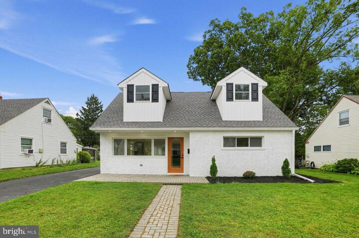 Property Photo:  198 Oxford Circle  PA 19403 