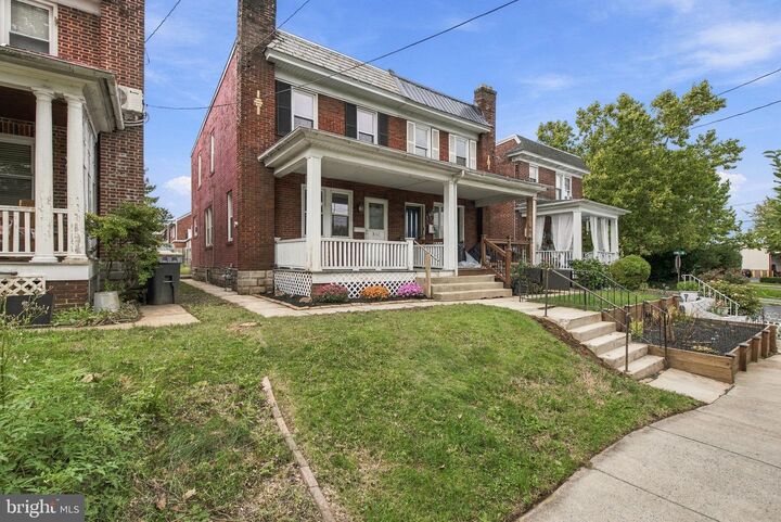 Property Photo:  832 N Reservoir Street  PA 17602 