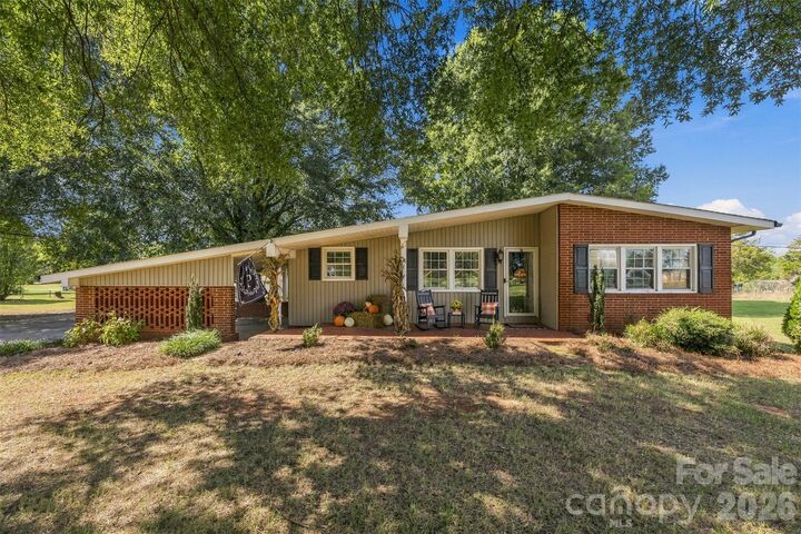 Property Photo:  1691 Cat Square Road  NC 28168 
