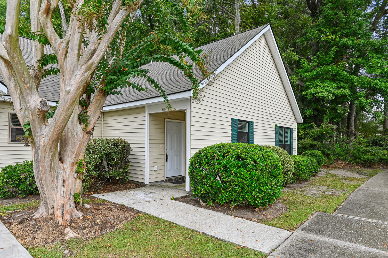 Property Photo:  905 Burnley Road Unit D  SC 29414 