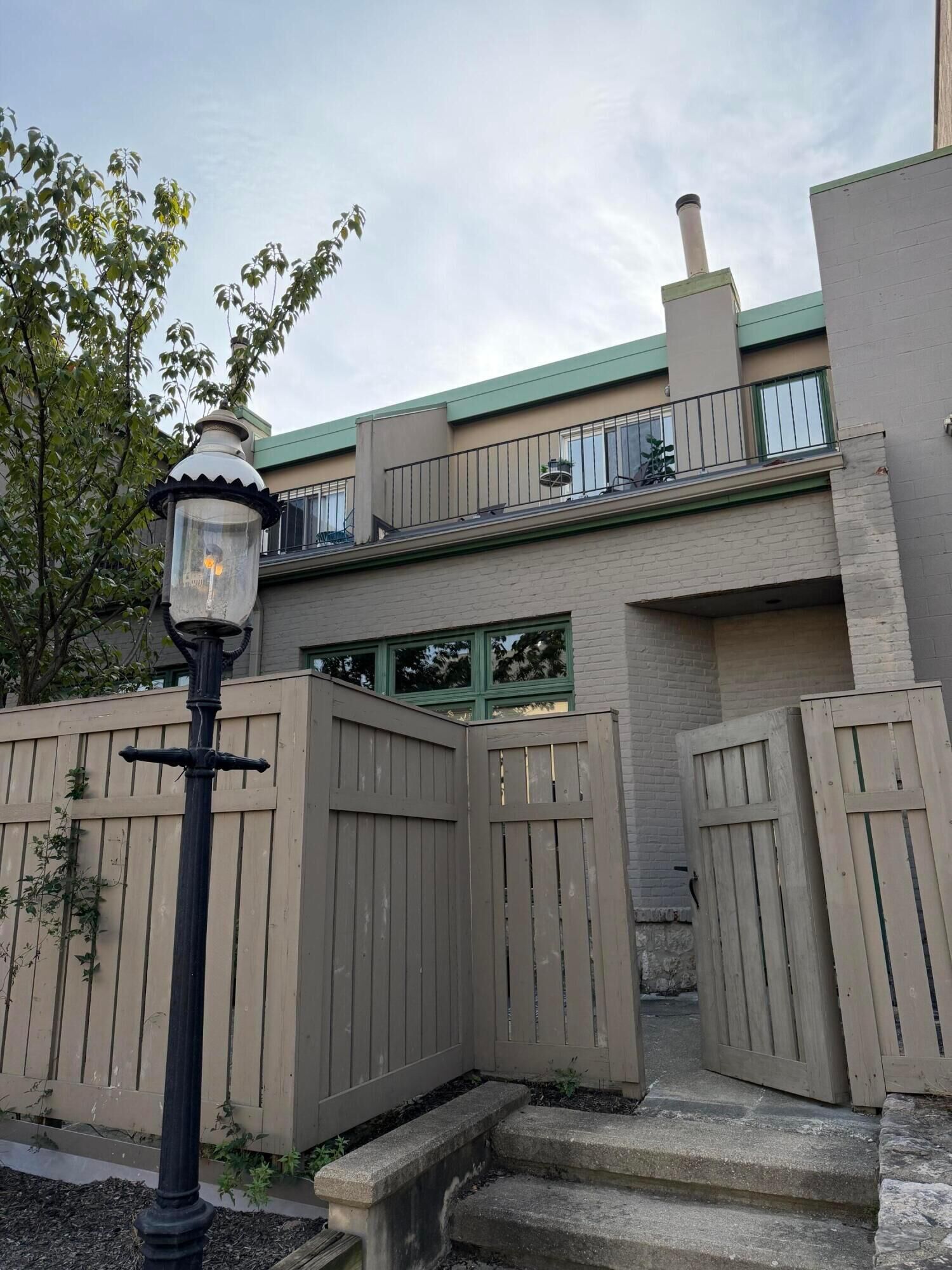 Property Photo:  38 W Hoster Street  OH 43215 