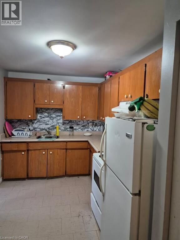 Property Photo:  76 Brybeck Crescent 303  ON N2M 2C6 