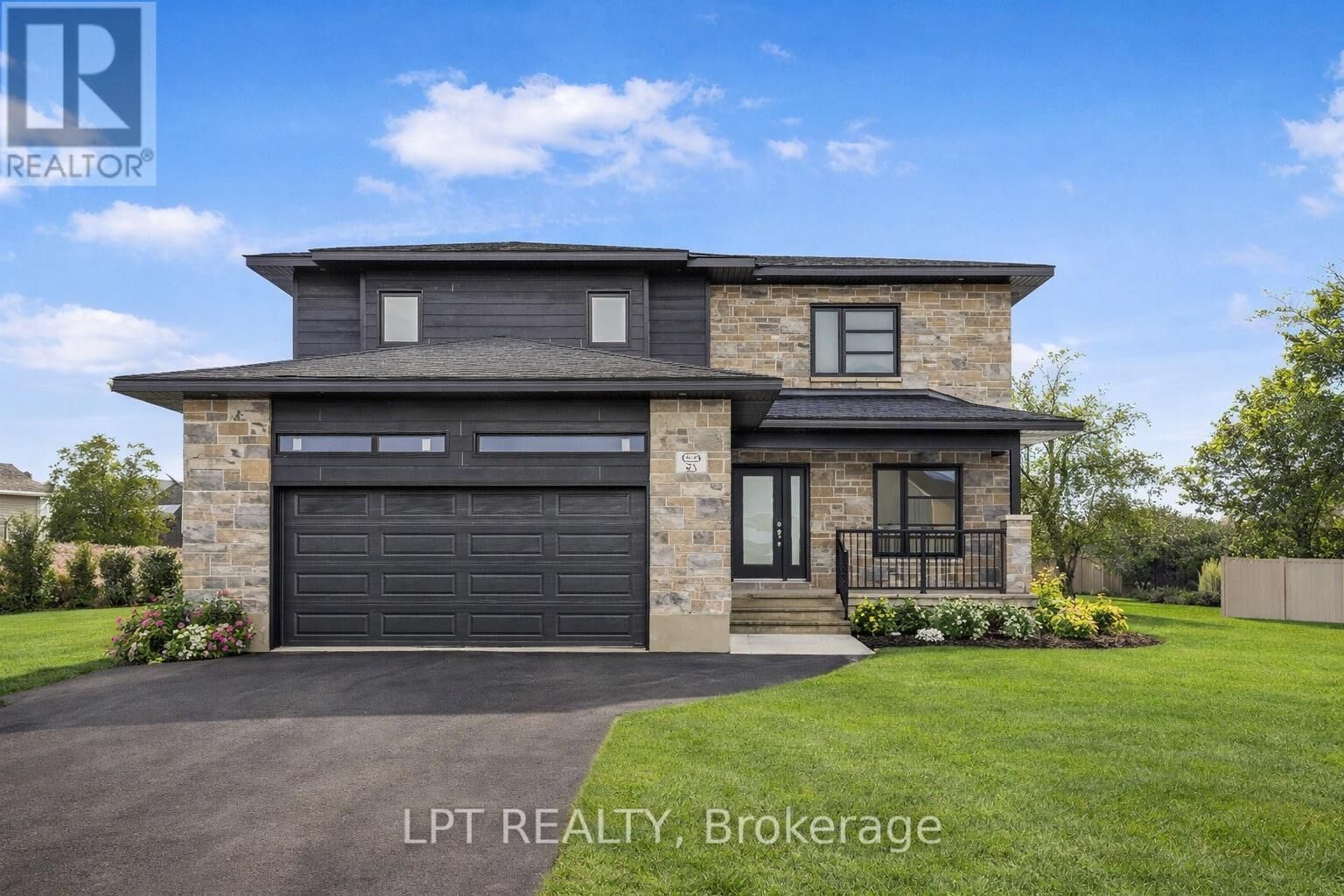 Property Photo:  63 Chateauguay Street  ON K0A 1W0 