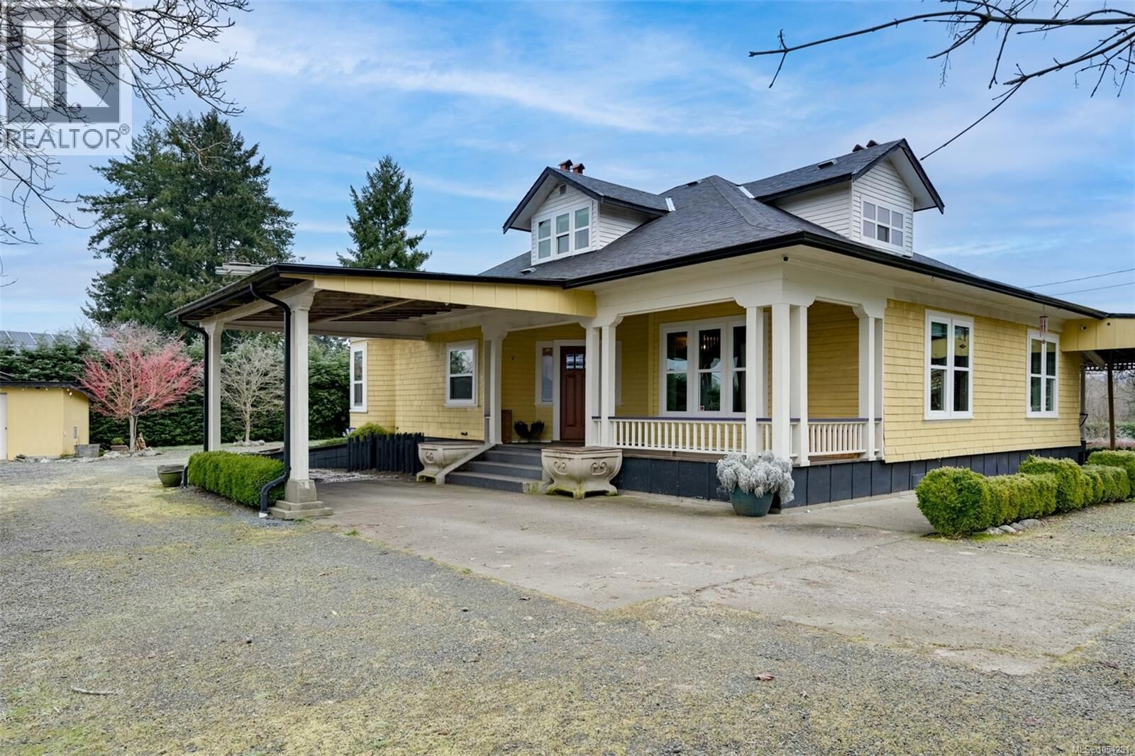 Property Photo:  4890 Wilson Road  BC V9L 6L5 