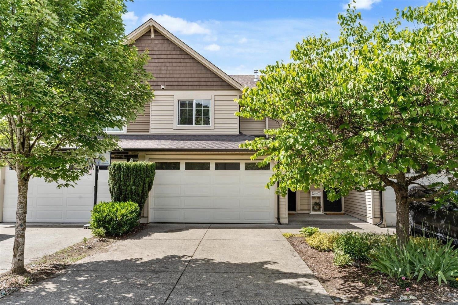 Property Photo:  46832 Hudson Road 26  BC V2R 0L9 