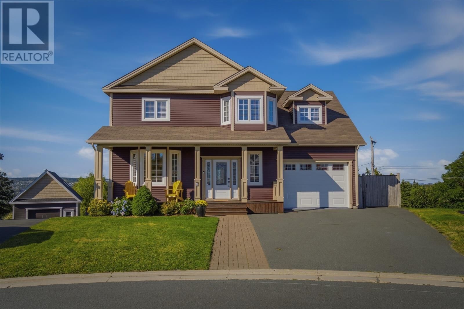 Property Photo:  9 Crestview Place  NL A1G 0C6 