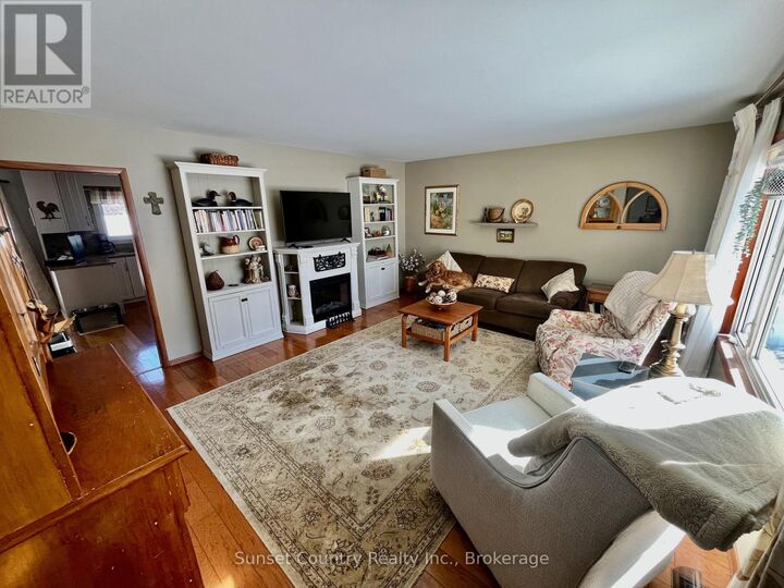 Property Photo:  107 Morison Avenue  ON P8N 2K8 