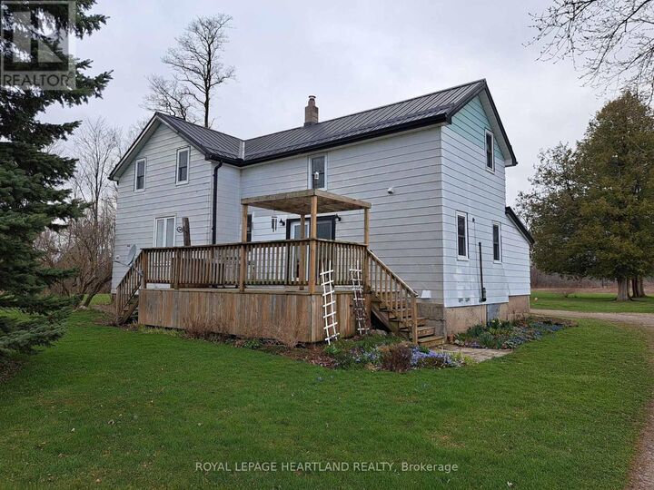 Property Photo:  39132 Mount Carmel Drive  ON N0M 1M0 