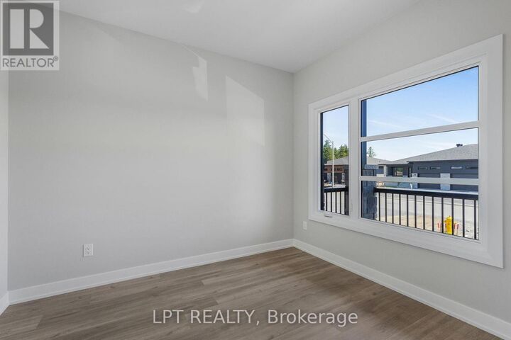 Property Photo:  960 Katia Street  ON K0A 2M0 