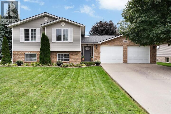 Property Photo:  856 Lawndale Avenue  ON N9Y 3Y8 