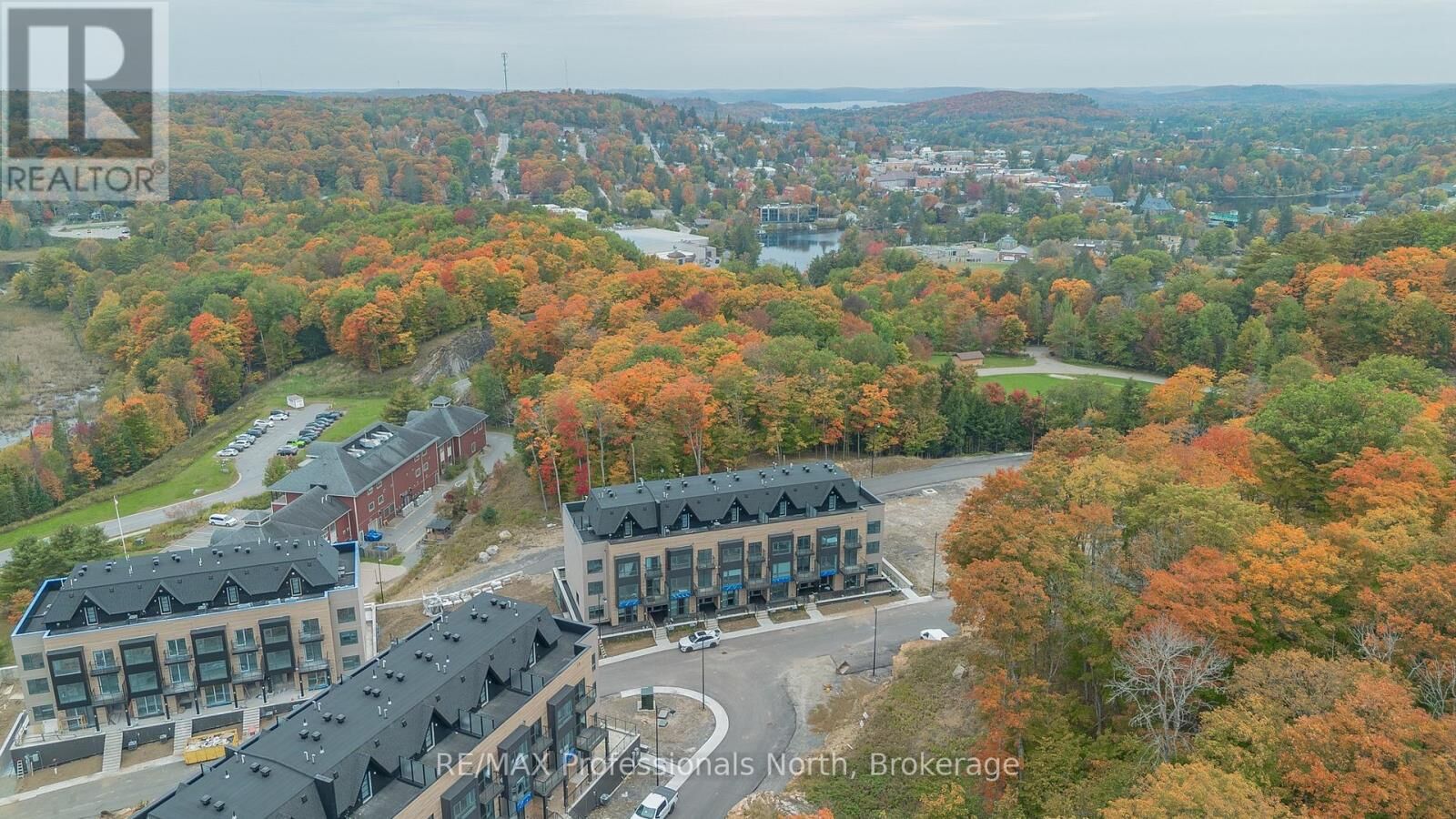 Property Photo:  6 Suncrest Lane 104  ON P1H 0K3 
