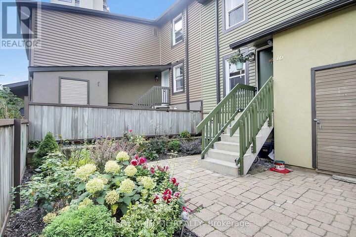 Property Photo:  1250 McWatters Road North 16  ON K2C 3P5 