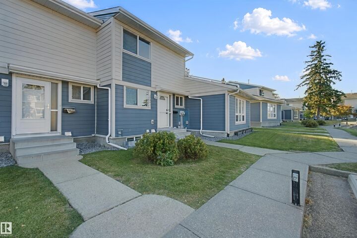 Property Photo:  17041 100 Street NW  AB T5X 4R8 