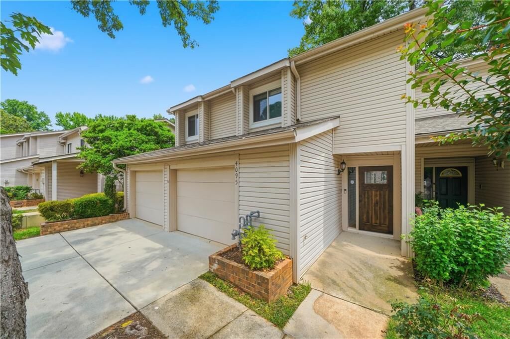 Property Photo:  4095 Audubon Drive  GA 30068 
