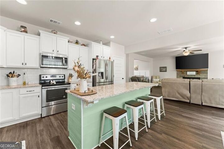 Property Photo: 176 Whelchell Valley Drive GA 30534