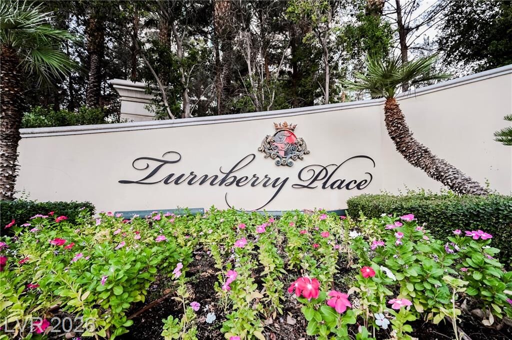 Property Photo:  2747 Paradise Road 104  NV 89109 