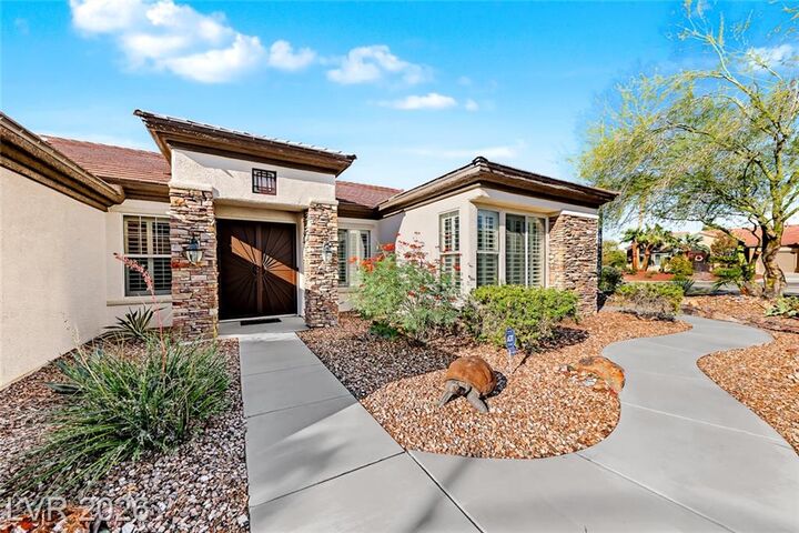 Property Photo:  2556 Collinsville Drive  NV 89052 
