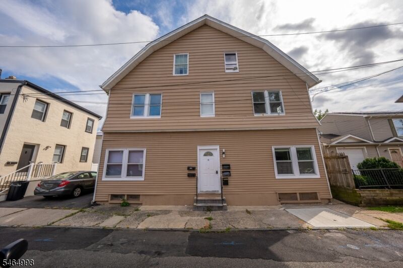 Property Photo: 6 Oswald Pl NJ 07088