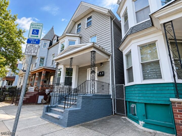 Property Photo: 131 S 8th St 2 NJ 07107