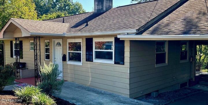 Property Photo: 114 Townsend Rd TN 37830