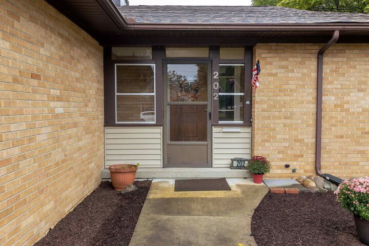 Property Photo:  202 William  MI 48640 