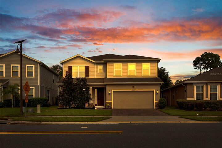 Property Photo:  17104 Goldcrest Loop  FL 34714 