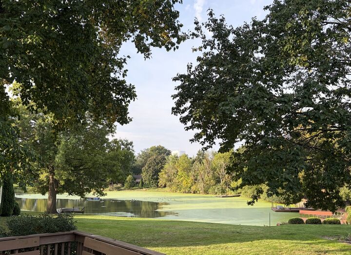 Property Photo:  5 Hidden Lake Court  IL 61704 