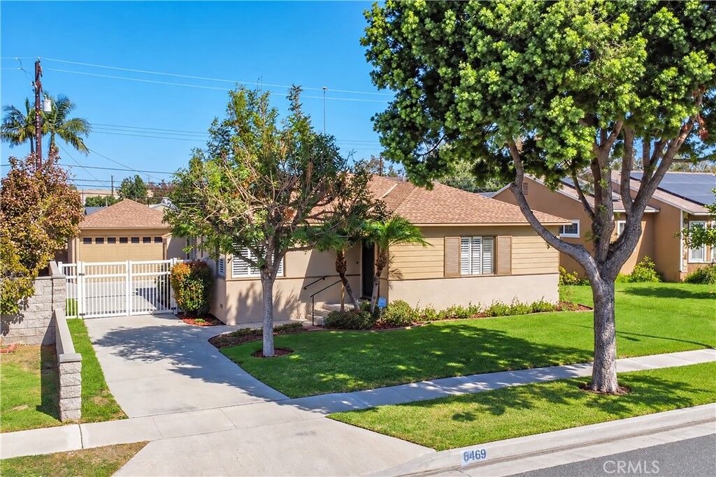Property Photo:  8469 Calendula Drive  CA 90620 