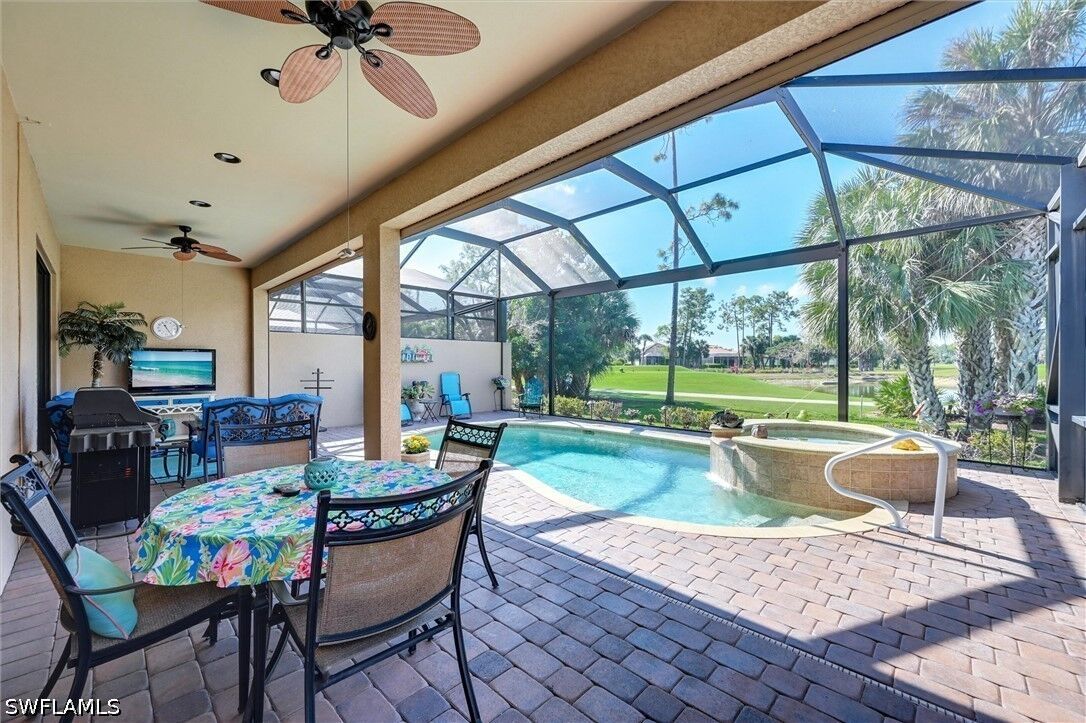 Property Photo: 7587 Moorgate Point Way FL 34113