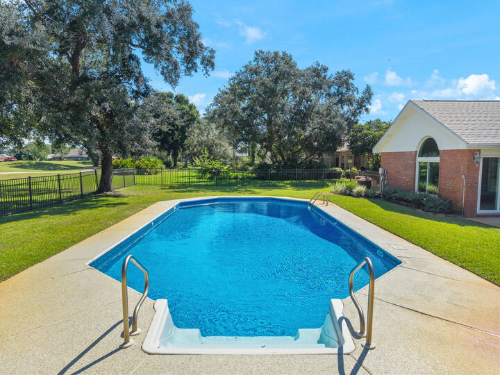 Property Photo:  3742 Bengal Road  FL 32563 