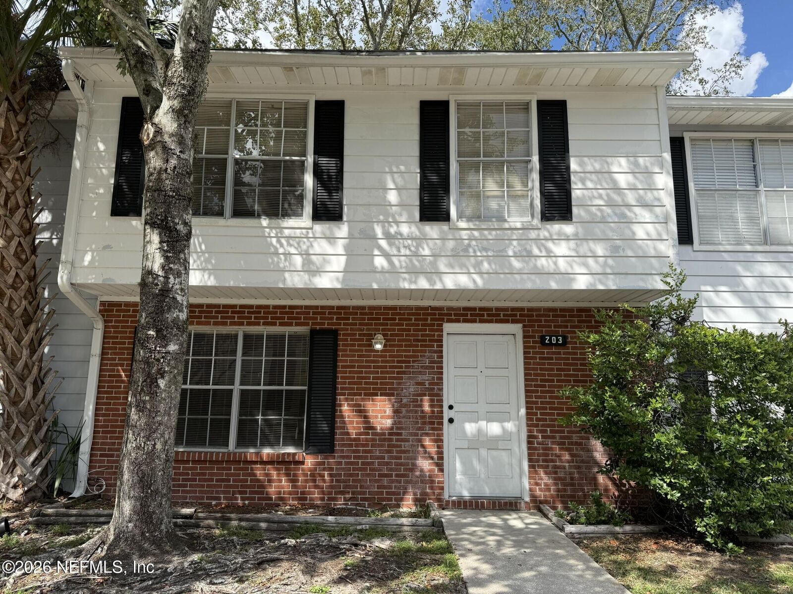 Property Photo:  203 Kettering Court  FL 32073 