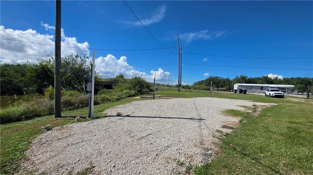Property Photo:  237 Martin Lane B  LA 70037 