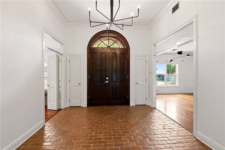 Property Photo:  4516 N Turnbull Drive  LA 70002 