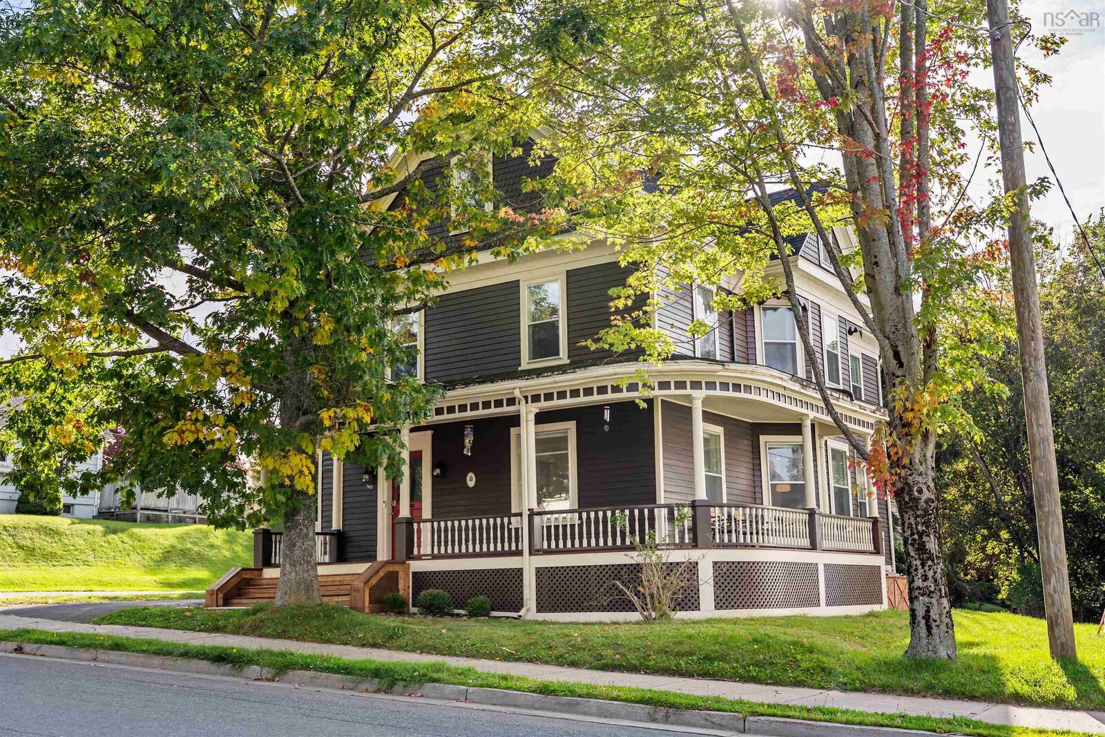 Property Photo:  140 Pleasant Street Street  NS B2N 3S4 