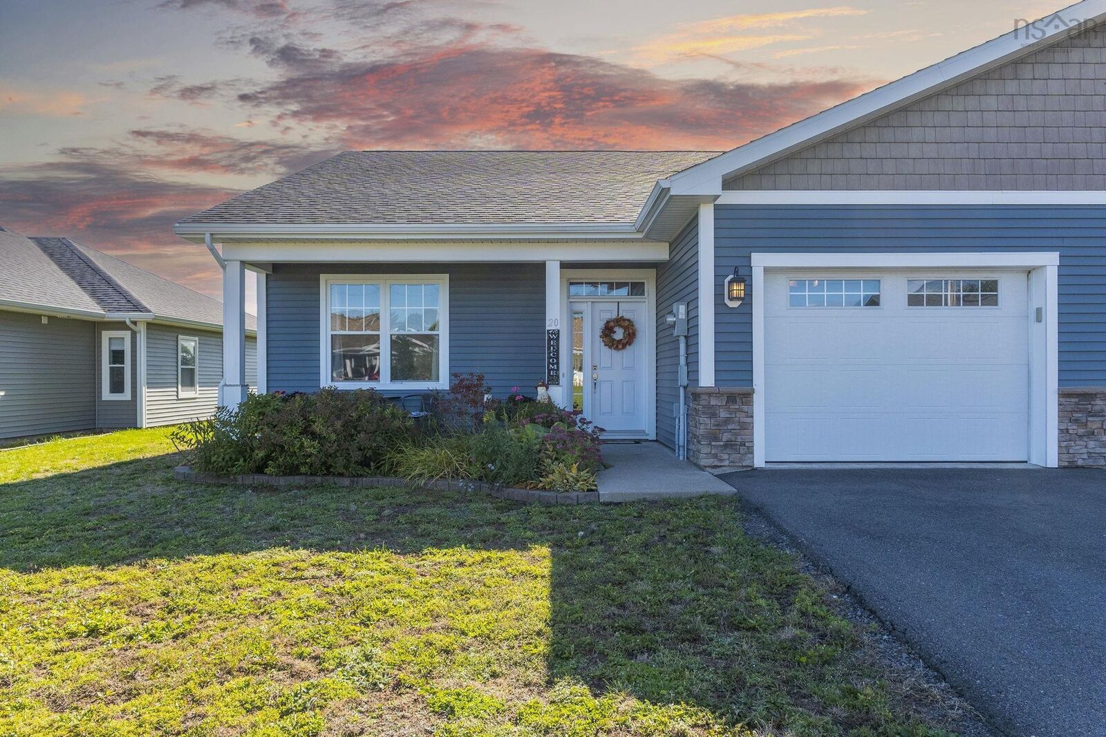 Property Photo: 20 Mackinnnon Court NS B4N 5L7