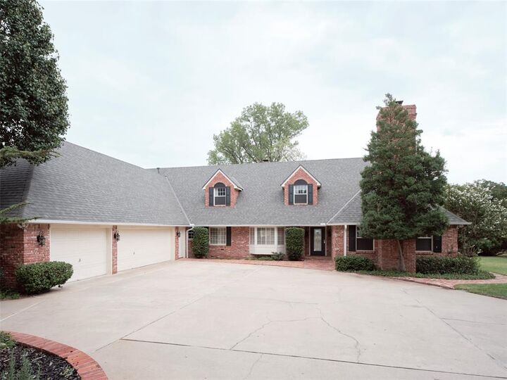 Property Photo:  6004 Muirfield Drive  OK 73025 