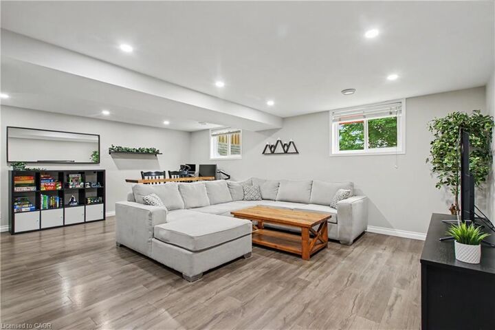 Property Photo:  484 Redfox Road B  ON N2K 2V8 