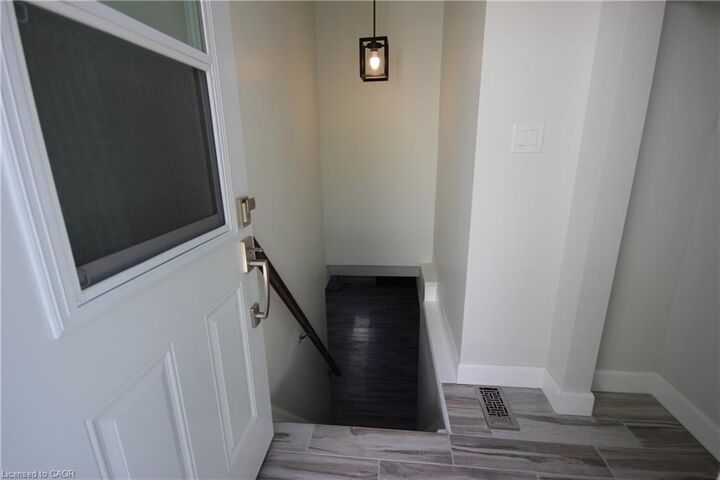 Property Photo:  177 Broken Oak Crescent 2  ON N2N 1N8 