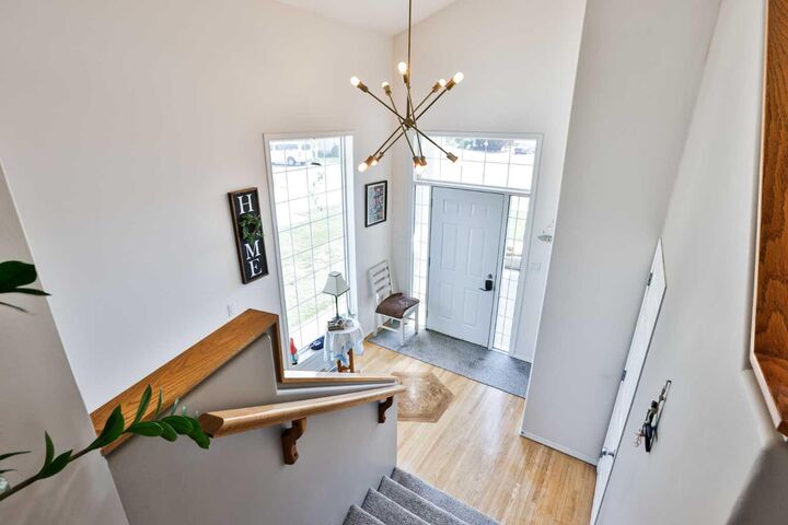 Property Photo:  139 Heritage Circle W  AB T1K 7K5 