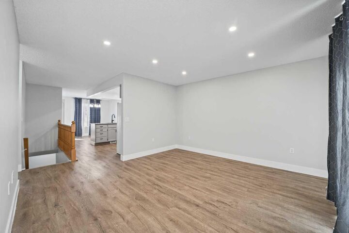 Property Photo:  1719 17 Street  AB T0M 0W0 