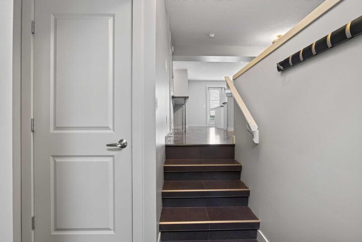 Property Photo:  57 Aspen Hills Terrace SW  AB T3H 0P3 