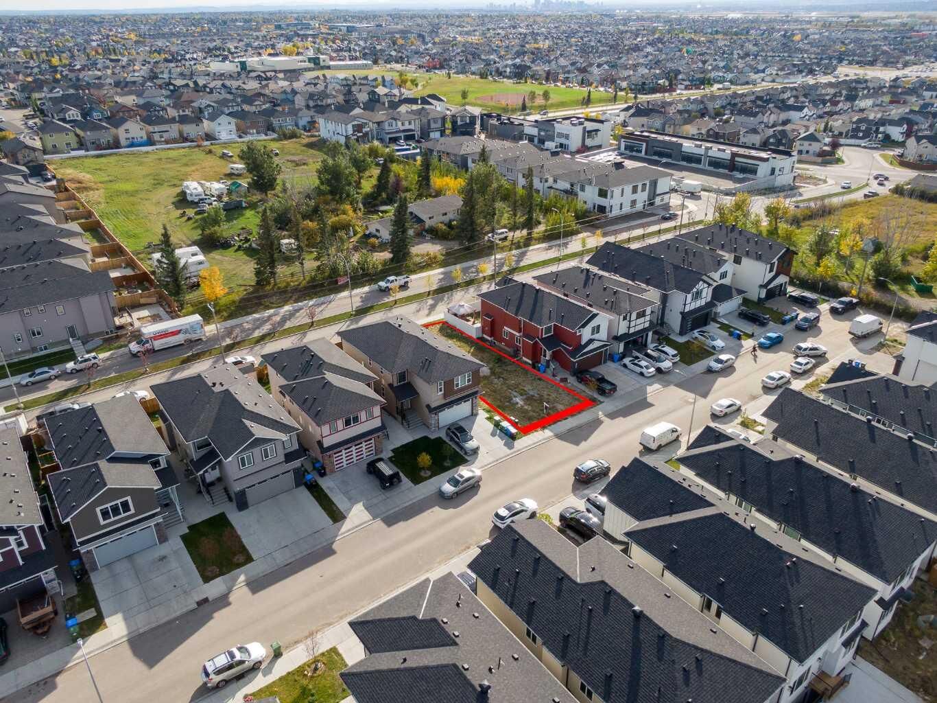 Property Photo:  144 Saddlecrest Circle NE  AB T3J 0Z2 