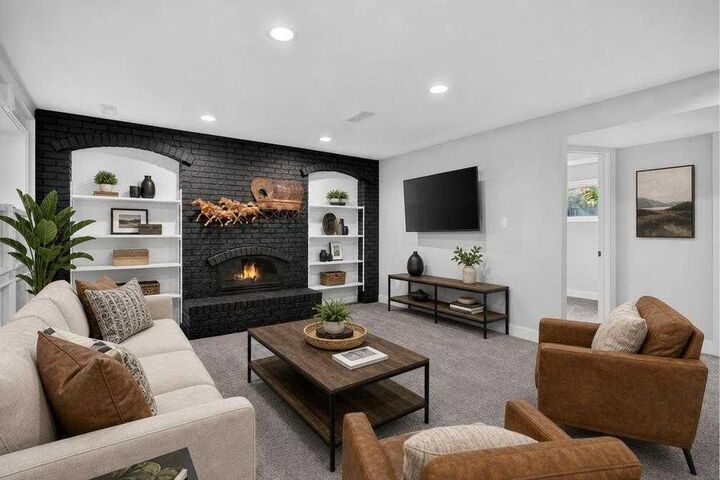Property Photo:  169 Silver Mead Crescent NW  AB T3B 3W3 