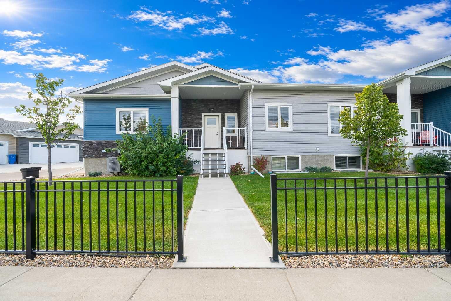 Property Photo: 401 Southlands Boulevard SE 1303 AB T1B 0T1
