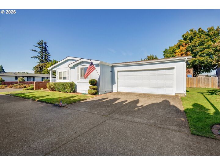 Property Photo:  1111 SE 3rd Ave #72  OR 97013 