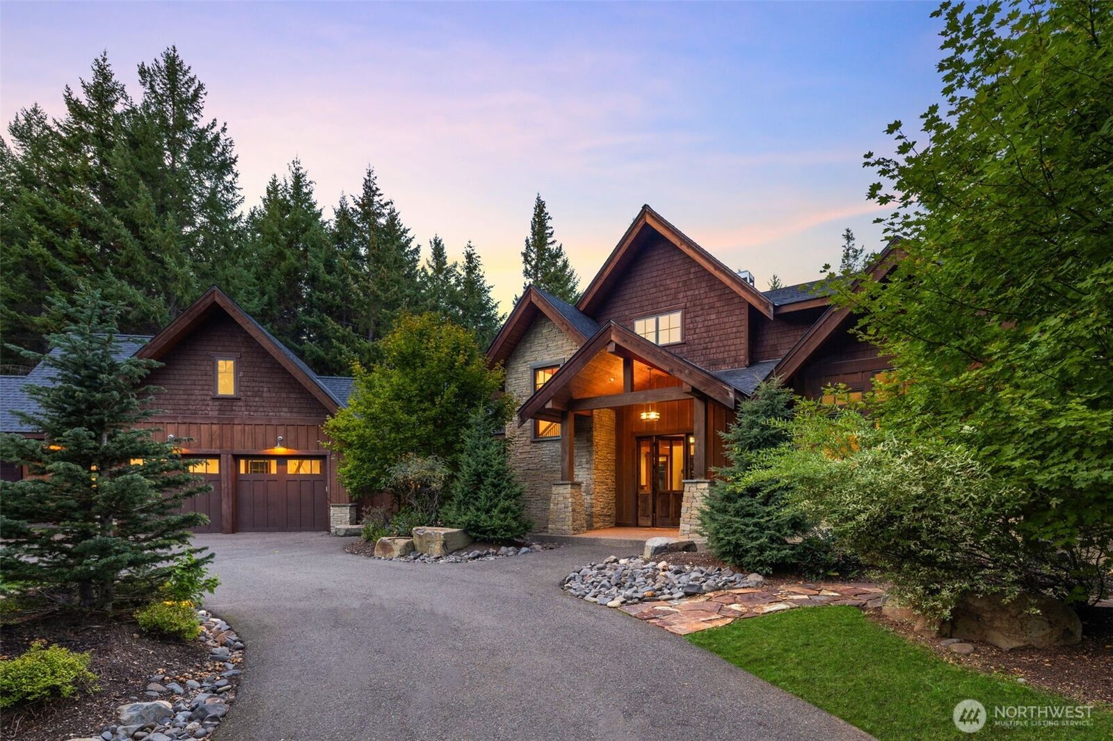 Property Photo:  111  Orphan Nugget Lane  WA 98922 